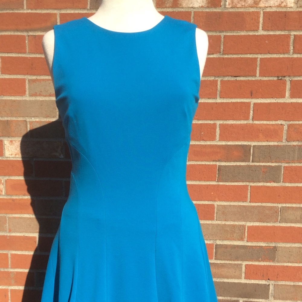 Diane von Furstenberg turquoise scoop sheath